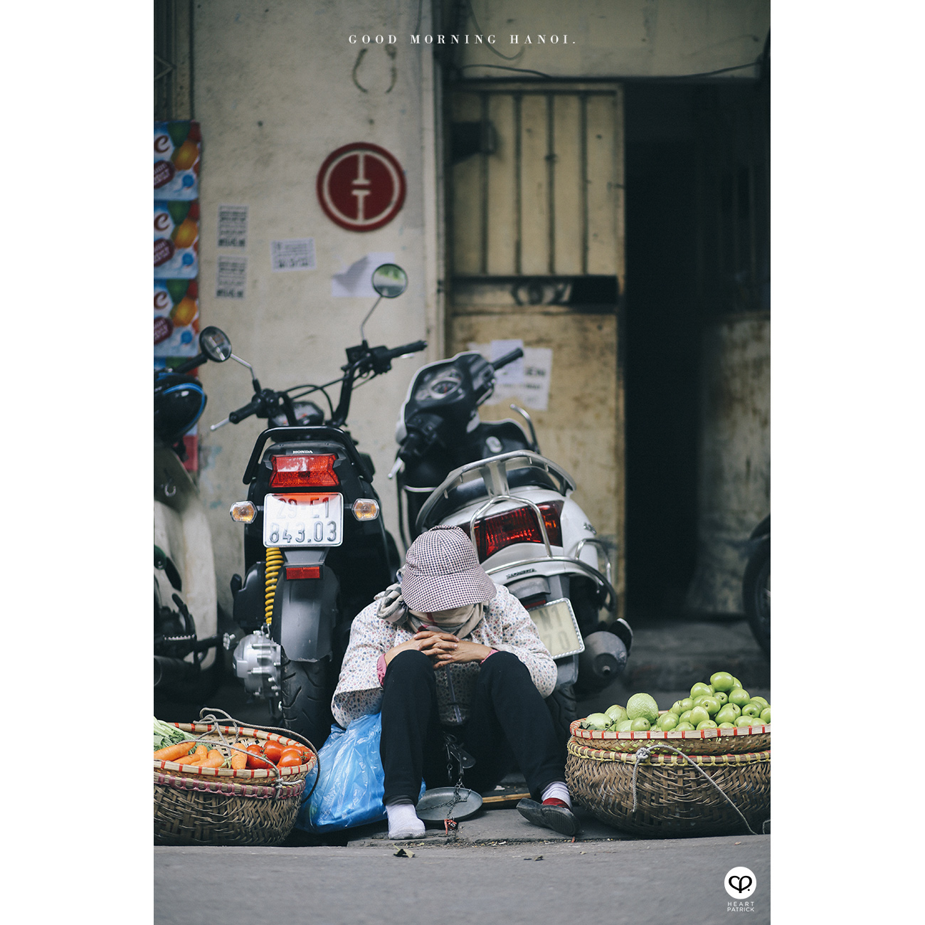 heartpatrick travel hanoi vietnam street photography street vendor