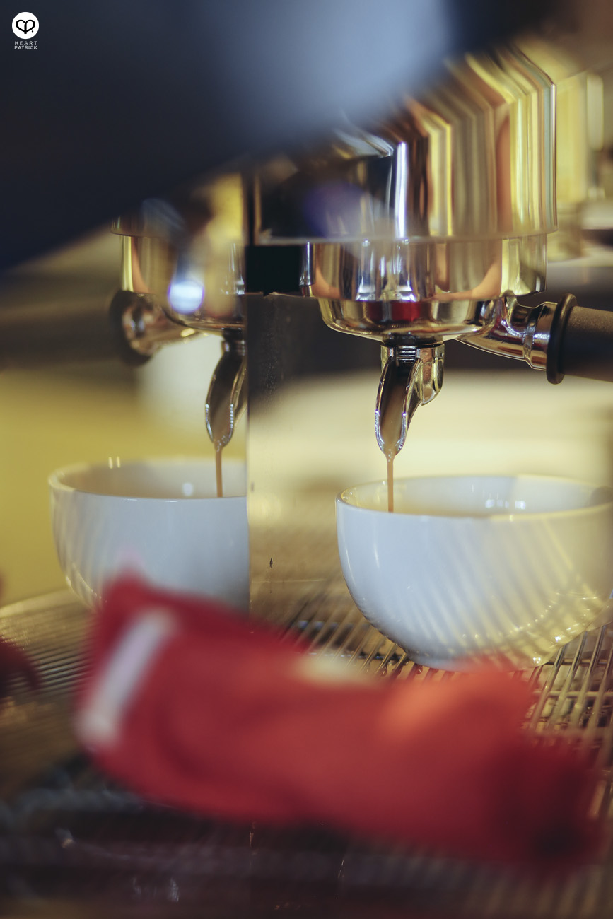 stubborn joe caf coffee espresso machine brewing barista