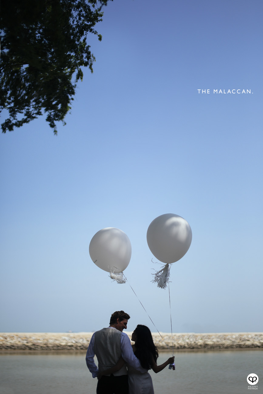 prewedding portrait photography malacca melaka jonker stadthuys heritage balloons